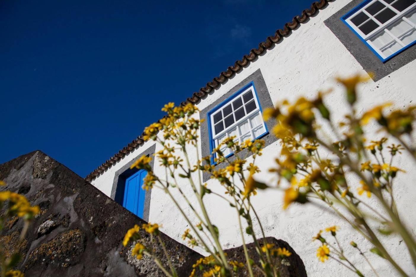 Casa Azul Guest House Lajes do Pico Bagian luar foto