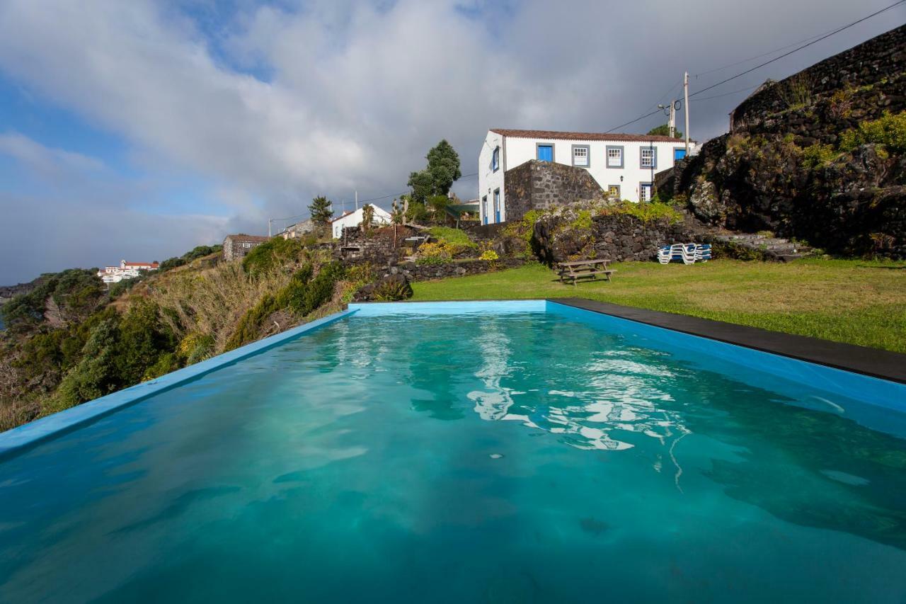 Casa Azul Guest House Lajes do Pico Bagian luar foto